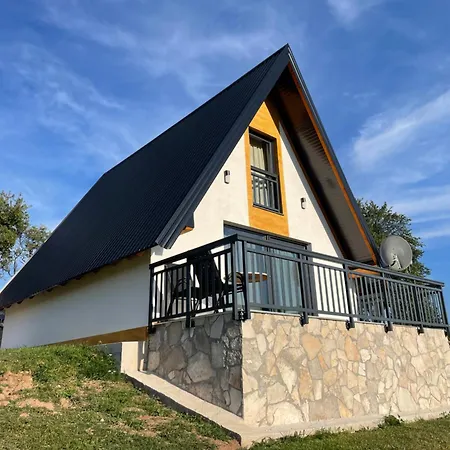 Altura A-frame, Pale